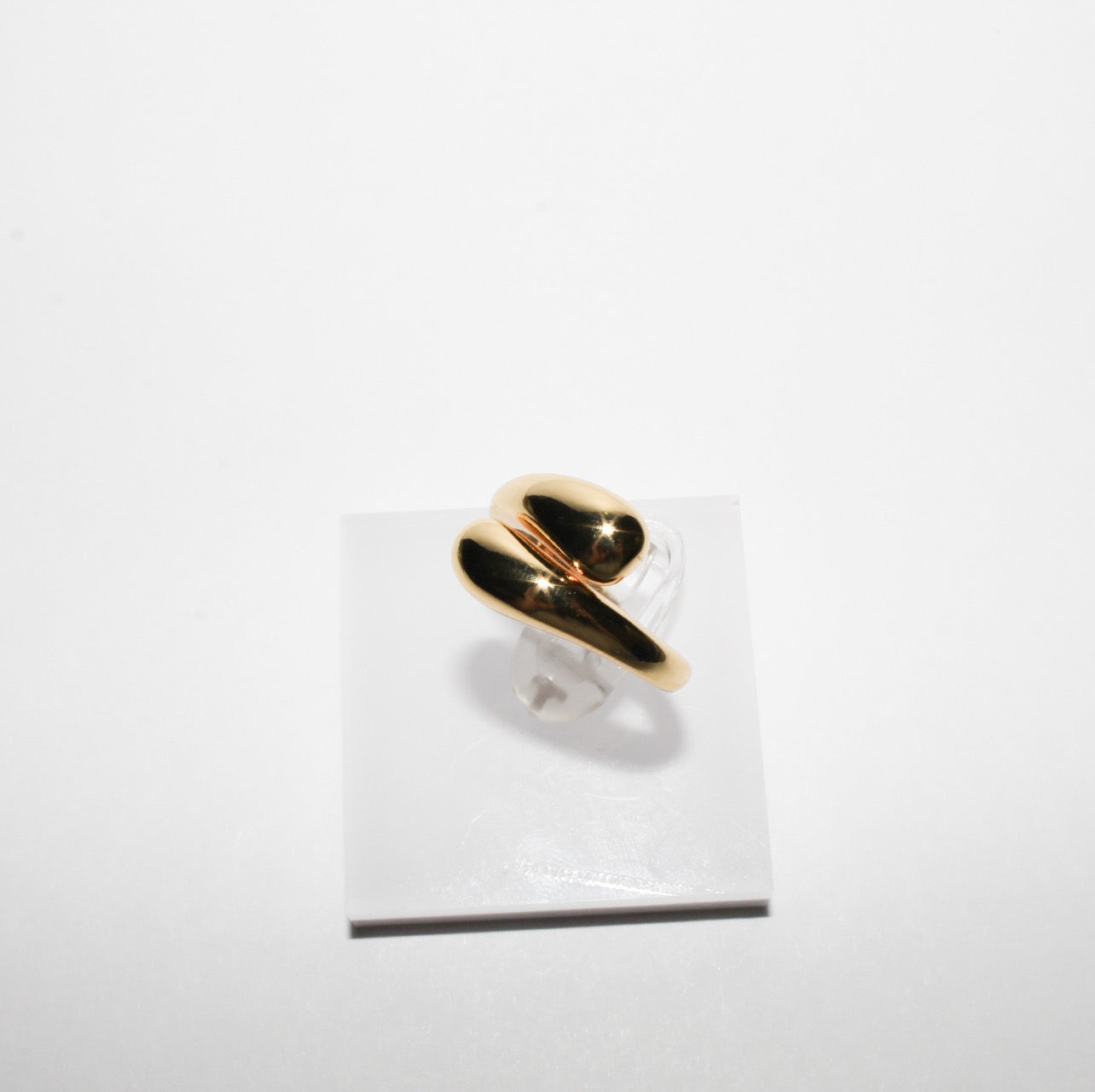 Chunky gold ring