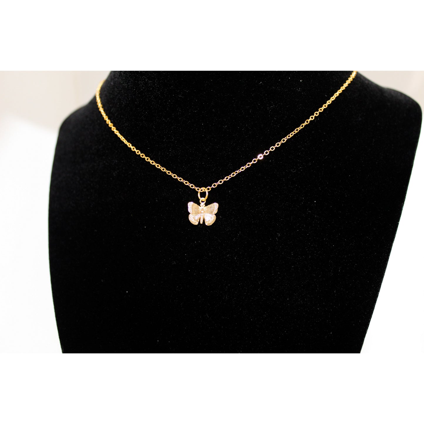 The painted lady NECKLACE YEPEZcollection 